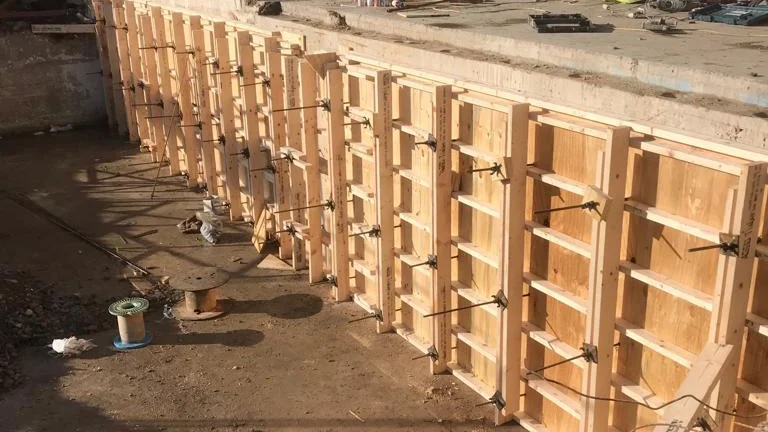 Retaining wall